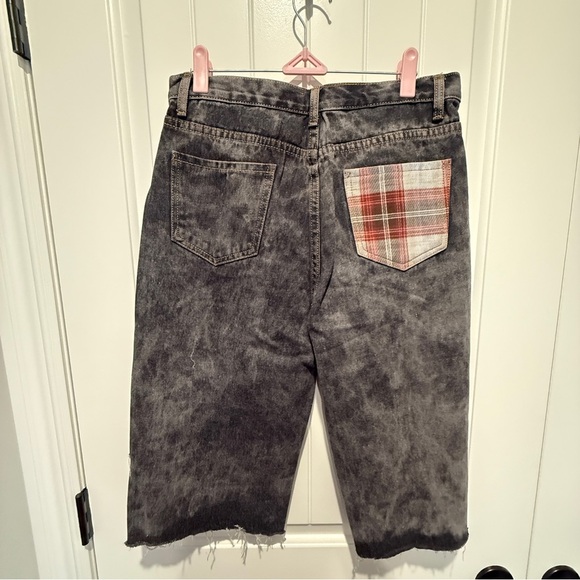 POL Premium Distressed Black Denim Shorts - Picture 1 of 6
